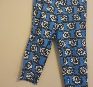 Lane Bryant Black and White Floral Cropped Pants